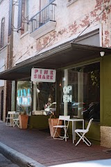 Pink Shark — bar in San Antonio