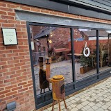 Six and a half — restaurant in Sheffield