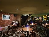 Dee's Place — bar in Wellington
