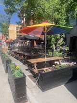 The Ship & Anchor — bar in Calgary