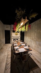 Commonwealth Kitchen & Bar — restaurant in Winnipeg